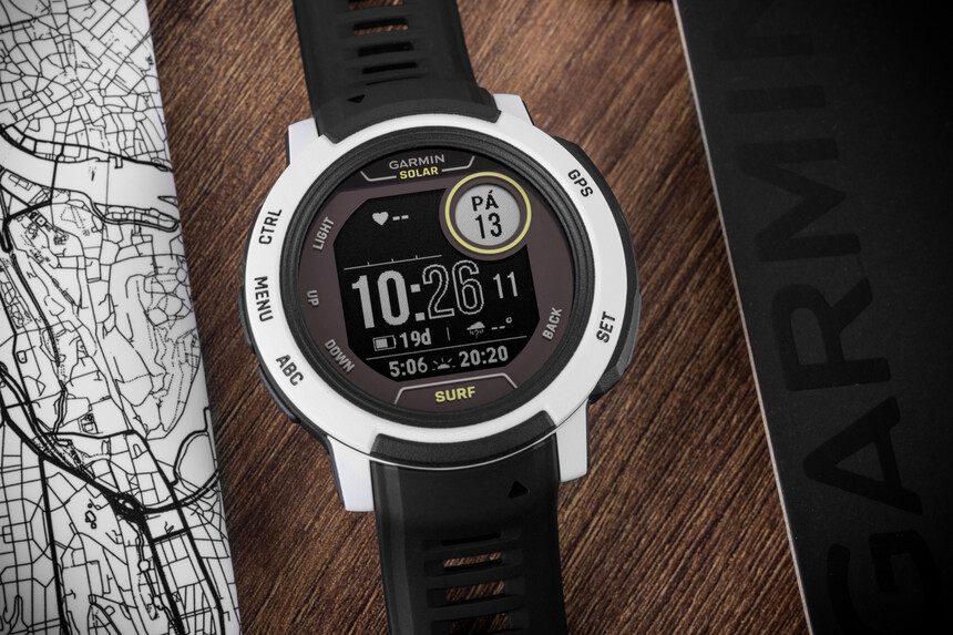 Transfleksyjny wyświetlacz Memory in pixel LCD w zegarku Garmin Instinct 2 Solar