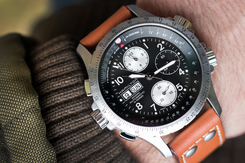 Piękny zegarek, ale nadaje się na czas wolny, nie do garnituru.