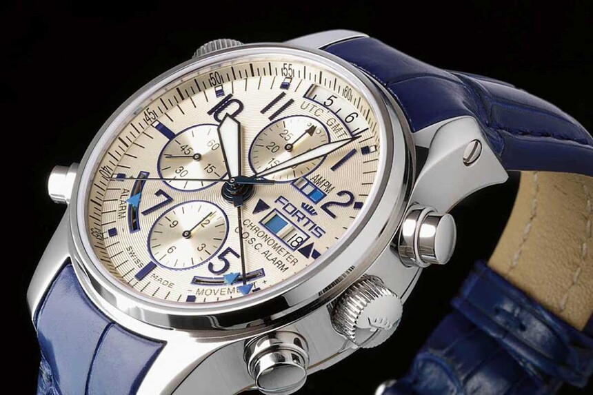 Model Fortis F-43 Flieger Chronograph Alarm. Źródło: www.revolutionwatch.com
