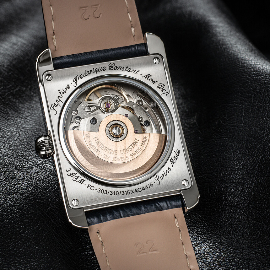 Mechanizm FC-303 oparty na Sellita SW 200.