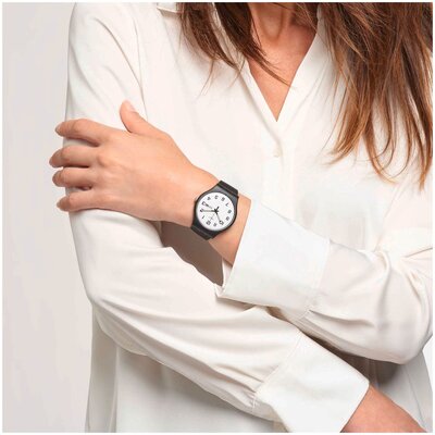 Swatch Twice Again SO29B703