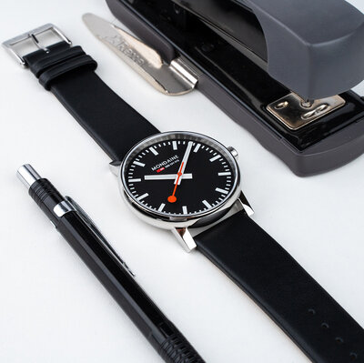 Mondaine Evo2 Quartz MSE.43120.LB