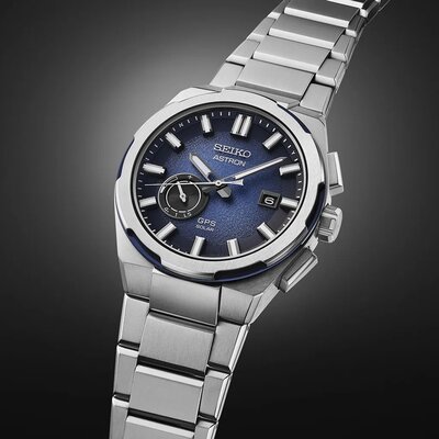 Seiko Astron Solar GPS SSJ023J1 Sun