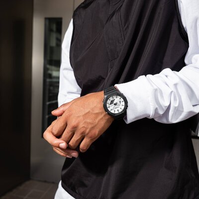 Casio G-Shock Original GA-2100WD-1AER Carbon Core Guard