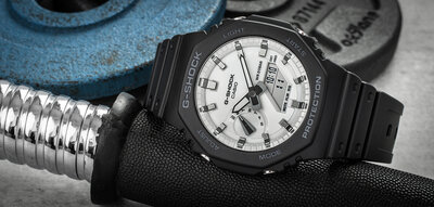 Casio G-Shock Original GA-2100WD-1AER Carbon Core Guard