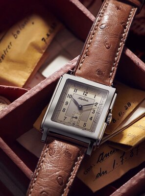 Alpina Alpiner Heritage Carrée Automatic 140 Years AL-530SAC3C6