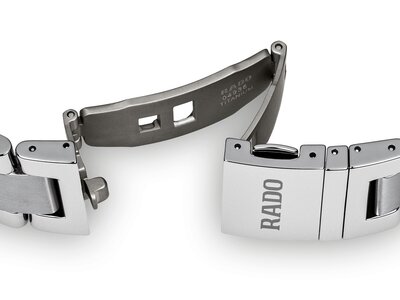 Rado HyperChrome Quartz R32502153