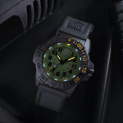 Luminox Navy SEAL XS.3517.NSF.SET Foundation (+ zamienny pasek)