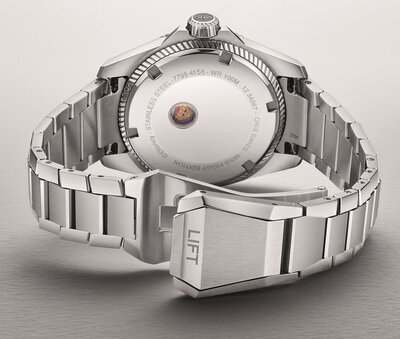 Oris ProPilot X Miss Piggy Edition 01 531 7796 4158-07 8 17 05LC