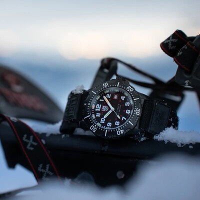 Luminox Navy Seal 4230 Series XS.4231.SET (+ zamienny pasek)