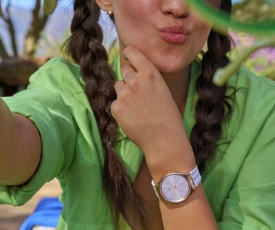 Swatch Simply Beachy SYXG130