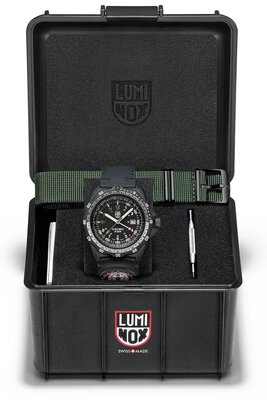 Luminox Land Recon Nav Spec XL.8837.SET (+ zamienny pasek)