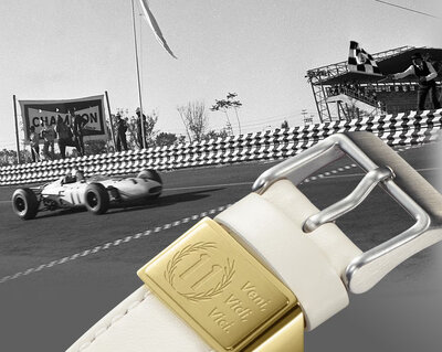 Casio Edifice ECB-2300HR-1AER Honda Racing Limited Edition