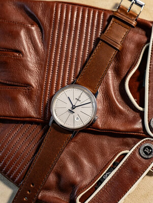 Robot Aplos Ivory Automatic 2201ST06