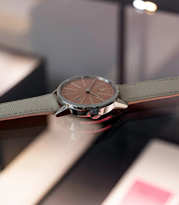 Robot Aplos Pink Automatic 2201ST07