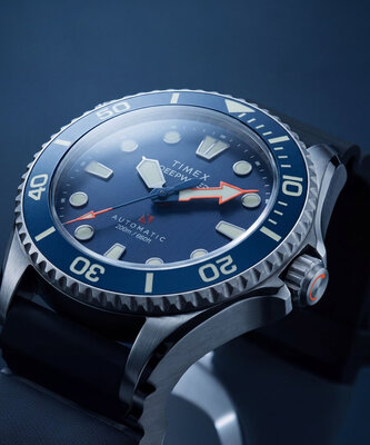 Timex Deepwater Meridian 200 HEV Automatic TW3A01700UK