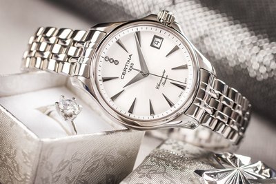 Certina DS Action Lady Quartz Precidrive COSC Chronometer Diamonds C032.051.44.036.00