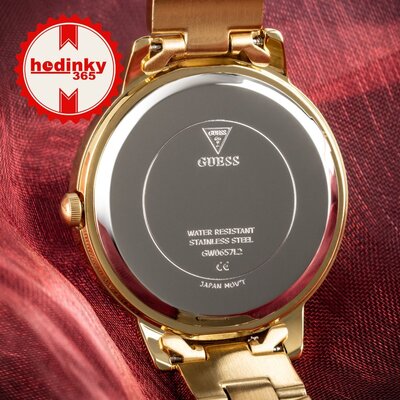 Guess Three Of Hearts GW0657L2